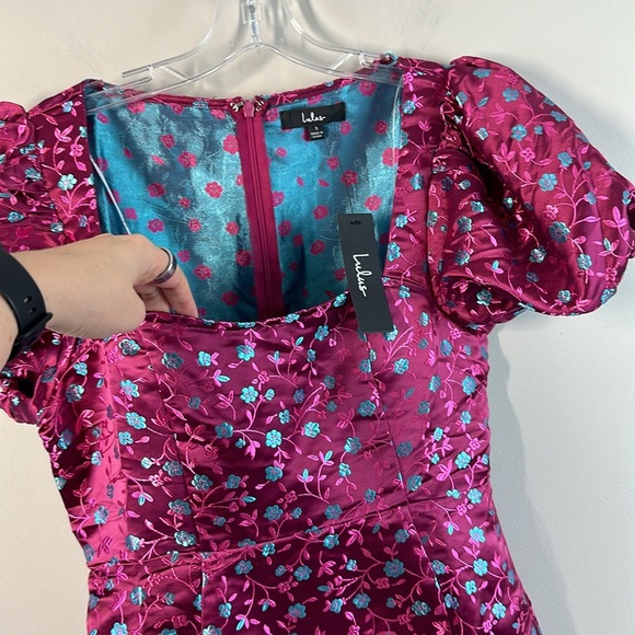NWT Lulu’s Always Decadent Magenta Ditsy Floral Brocade Puff Sleeve Dress Small - Picture 11 of 16